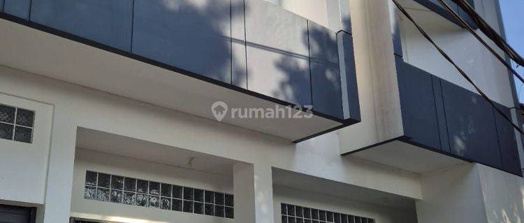 Ruko Dan Rumah Tinggal Bagus Terawat Area Cigadung 1