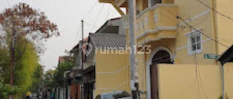 Kost Tebet Timur 2.5 Floors, 15 BR, Land Area 161 m2, Below Market Price 1
