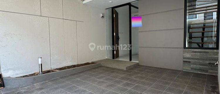 Rumah Baru Minimalis Modern Nyaman di Komplek Leuwisari 1