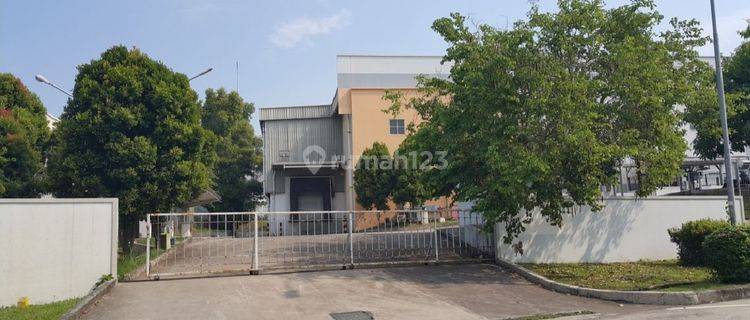 Factory For Rent In The West Karawang Industrial Area - Disewakan Pabrik Dalam Kawasan Industri Karawang Barat 1