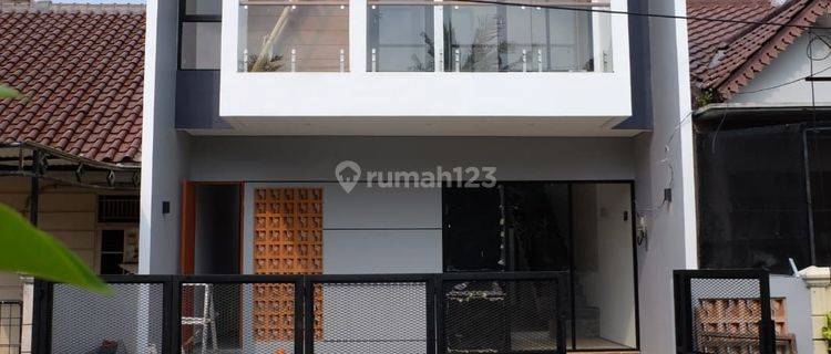 Rumah Modern Minimalis Tropis Shm Di Villa Bintaro Indah  1