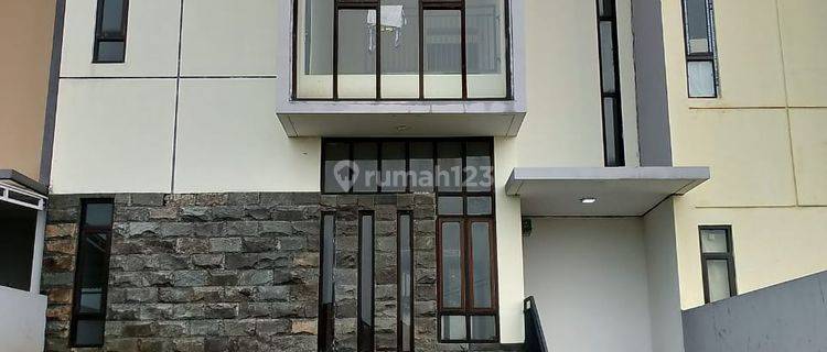 Rumah Baru 2 Lantai Full Furnished Dekat Pemkot Cimahi 1