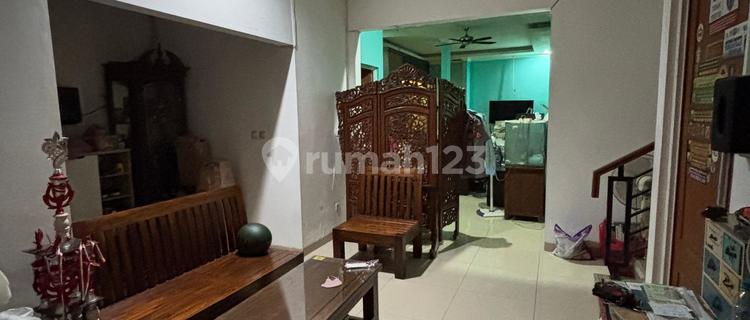 For Sale Beautiful 2-Story House, Land Area 160 M², Can Be Used for Business in Metland, South Tambun, Bekasi 1