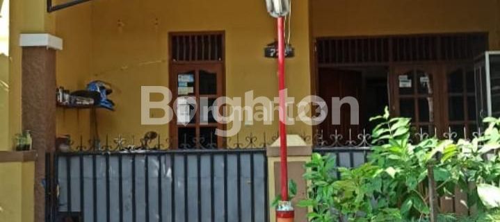 RUMAH CANTIK 2 LANTAI SIAP HUNI 1