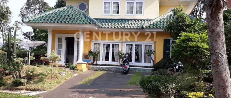 Villa Cantik 2 Lantai Di Puncak Resort, Cianjur, Jawa Barat 1