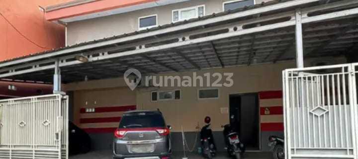 For Sale Active Red Doorz Lodging House in the Center of Cirebon City 1
