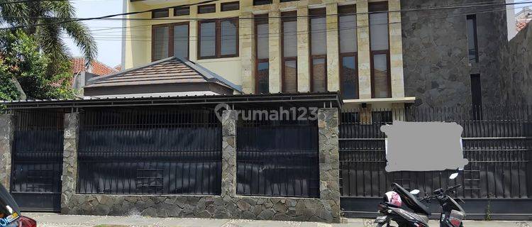 Disewakan Rumah Siap Huni Cocok Untuk Kantor di Kota Cirebon