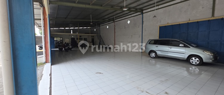Strategic Shop House for Rent in Cirebon City on Evacuation Road 1