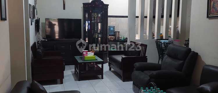 For Sale Mainroad Perumnas House, Strategic Location 1