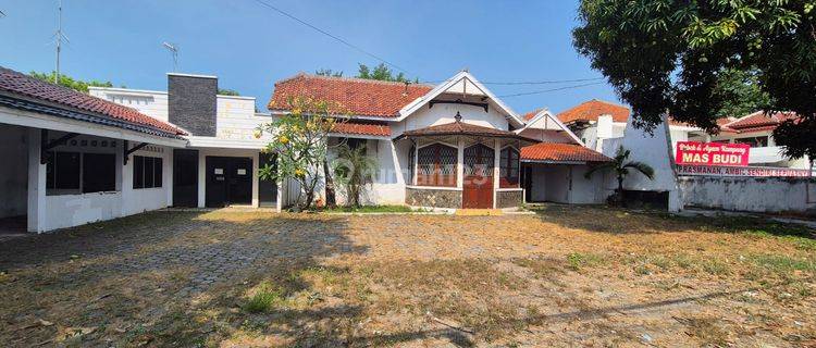 Disewakan Rumah Vintage di Lokasi Strategis Kota Cirebon