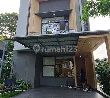 Rumah modern banyak dicari di BSD, Tangerang 1