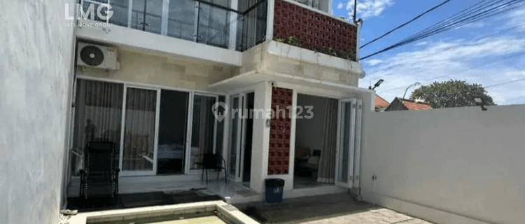 Villa 2 Lantai Furnished di Jimbaran, Bali 1