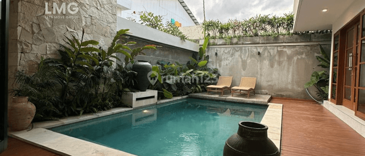 3 Bedroom Villa For Sale Leasehold Furnished in Canggu, Bali 1