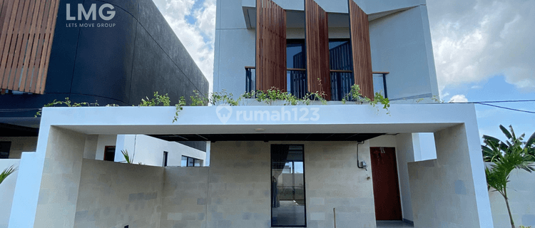 Villa 2 Kamar Tidur Furnished Tersedia Untuk Leasehold di Seminyak 1