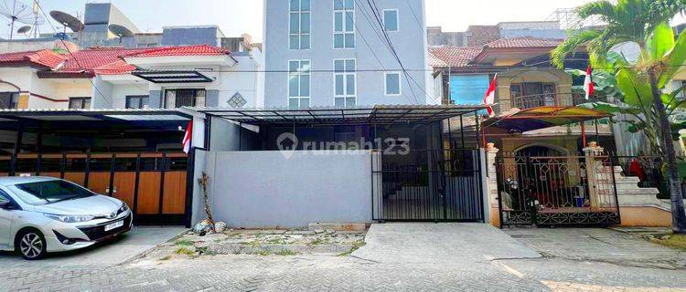 Kost Ekslusif Akses 3 Mobil Taman Palem Jakarta Dekat Sport Club  1