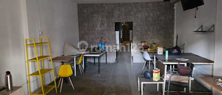 Commercial Shop Rental in South Jakarta, Iskandar Muda, Kebayoran Lama, Suitable for Business, Office, Clinic, etc. 1