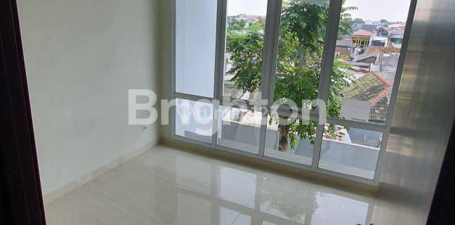 TOWNHOUSE PURI MANSION CENGKARENG JAKARTA BARAT 1