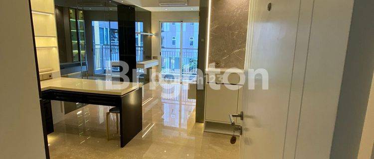 Apartemen Elite dan Nyaman dengan View Menghadap Kolam Renang 1