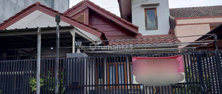 Jual Rumah Nyaman di Harapan Indah Bekasi 2 Lantai 1