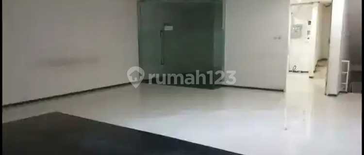 FOR SALE 3-STORY SHOPHOUSE ON JL. BKR 1