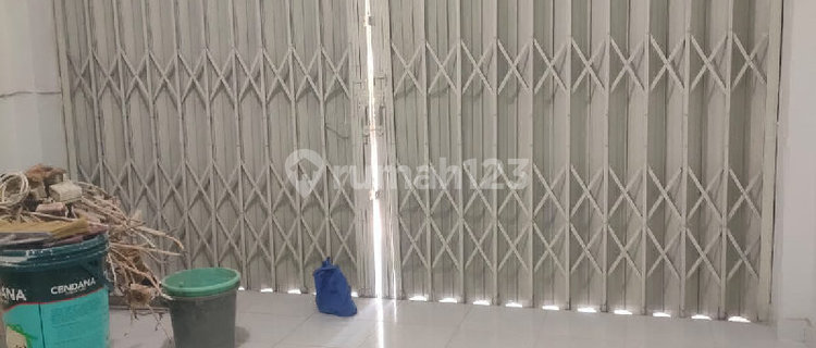 Quick Sale: Renovated Shop House Below NJOP KH Mansyur 1