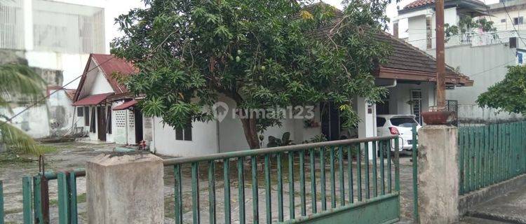 Rumah pinggir jalan SHM Medan daerah Petisah  1