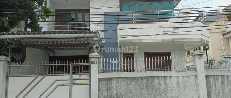 Jual Rumah Hoek Di Kesehatan Gambir Jakarta Pusat 1