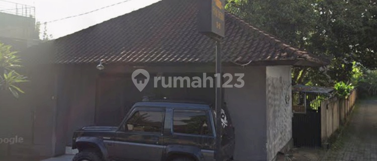 Shop with 4.6 Are of Land on Jalan Raya Mas Ubud 1