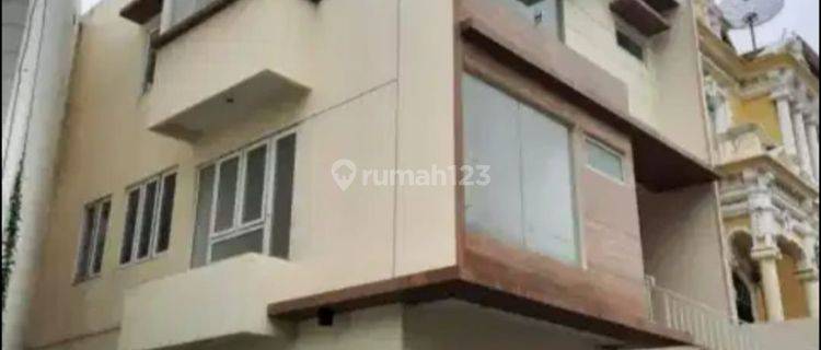 Rumah 3.5 Lantai di Layar Permai PIK 1