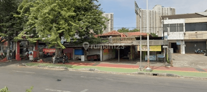 Tanah Strategis Depan Jalan Raya di Kembangan, Jakarta Barat 1