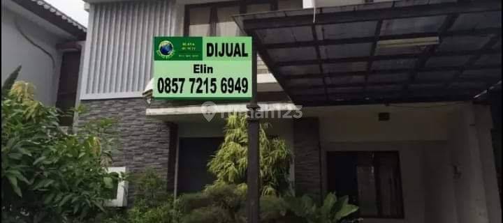 Rumah cantik di perumahan legenda wisata cibubur 1