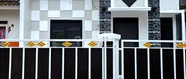 Rumah Black Silver siap huni di Citra Indah City 1