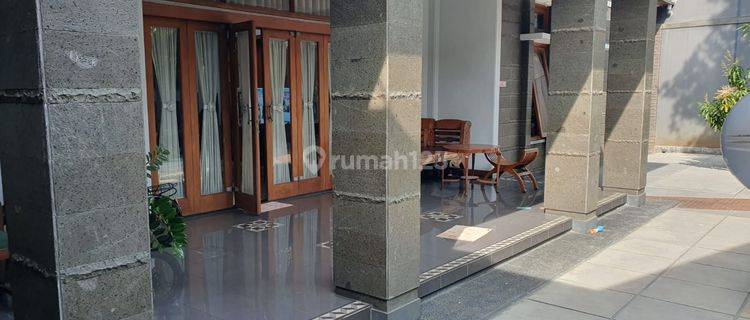 Rumah Luas Dijual Lokasi Strategis di Sayap Riau Bandung 1