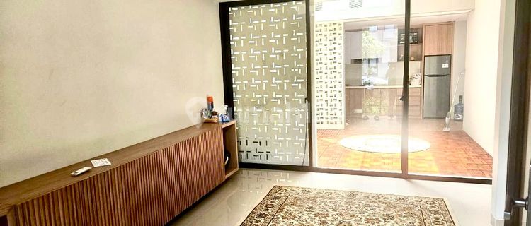 Furnished House in Summarecon Bandung, Flora Cluster 1