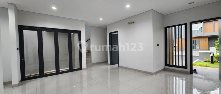 Ready-to-Occupy House in Summarecon Bandung 1