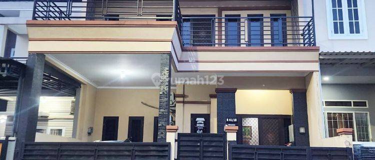 Rumah 3 Lantai Bagus SHM di Banjar Wijaya Tangerang  1