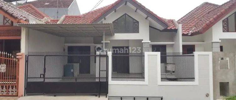 Dijual Rumah Bagus SHM di Jl Agus Salim Bekasi  1