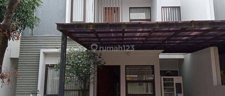 Disewakan Rumah Bagus di Villa Meutia Kirana Bekasi  1