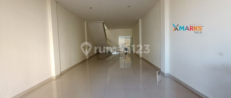 Newly Built City Center Shophouse Suitable for Serengan Regional Office 1