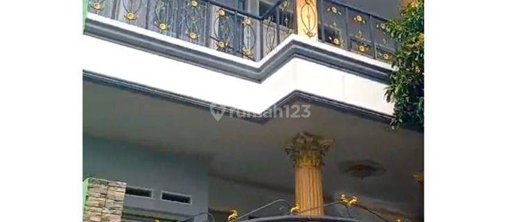 Dijual Rumah Bagus 3 Lantai di Kranggan Cibubur 1