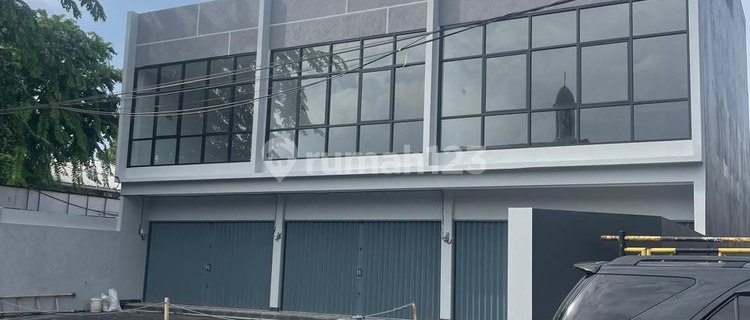 For Rent: 2.5-Story Shop House in Taman Malaka, Pondok Kelapa, East Jakarta 1