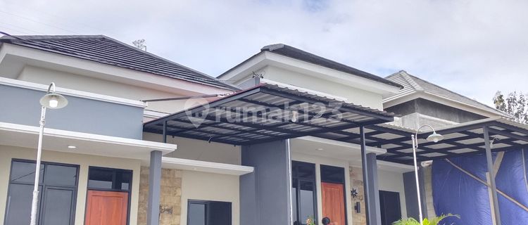 For Sale Comfortable House, Ready-to-Build Area with Established Environment, Cash Purchase Free of All Fees, All-Inclusive. 1