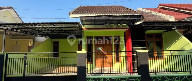 For Sale, Ready-to-Occupy House in Mijen, Semarang City 1