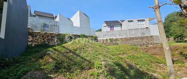 Di Jual Tanah Hadap Timur Laut Harga 2 M (nego) 1