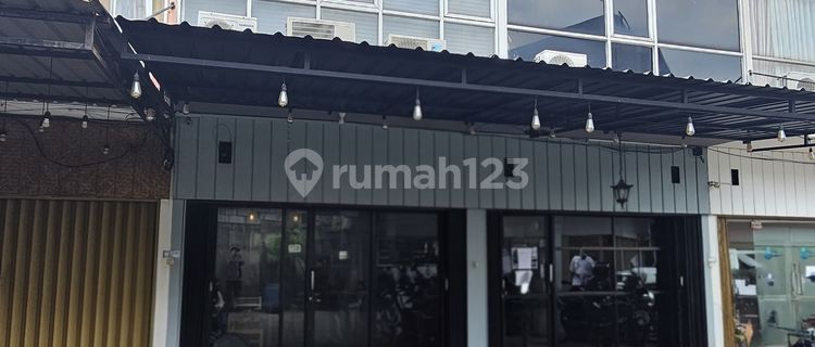 Strategic Shop House by the Main Road, Ready for Business 1