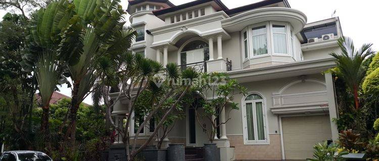 Dijual rumah mewah Design Spanyol Furnished 2 lantai di Cluster Monaco Kota Wisata Cibubur Jakarta Timur 1