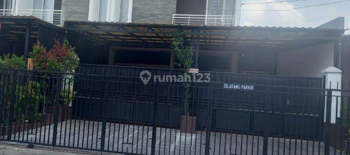 Di jual rumah di Rawamangun,  3 lantai, Jaktim, dekat dgn mall Arion* 1