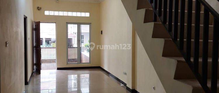 Dijual rumah siap huni di Hibrida Kelapa Gading, Jakarta Utara 1