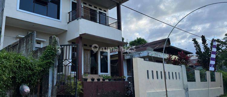 Dijual 2 Unit Rumah 1 Kavling Di Kampus Unsrat Malalayang, Manado, Sulawesi Utara.
 1