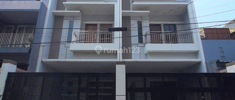 Rumah Baru Cideng Petojo 3 Lantai. 5x18. Jalan 2 Mobil. Siap Huni 1